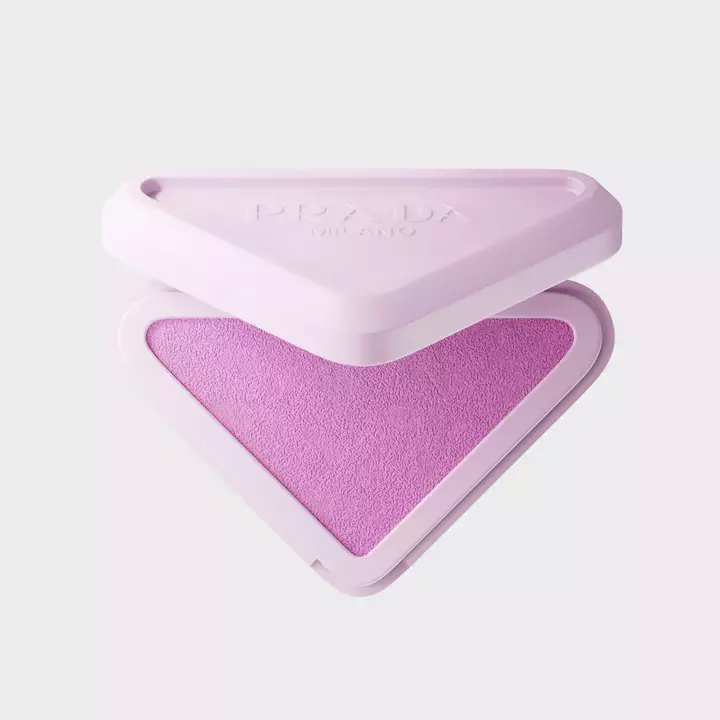 2026-prada-touch-P36-main.webp