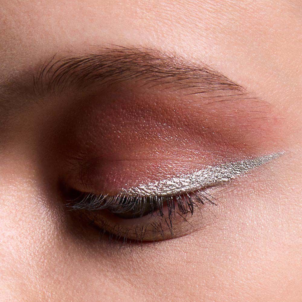 ダイメンションズ マルチエフェクト アイシャドウ ホリデー｜プラダ