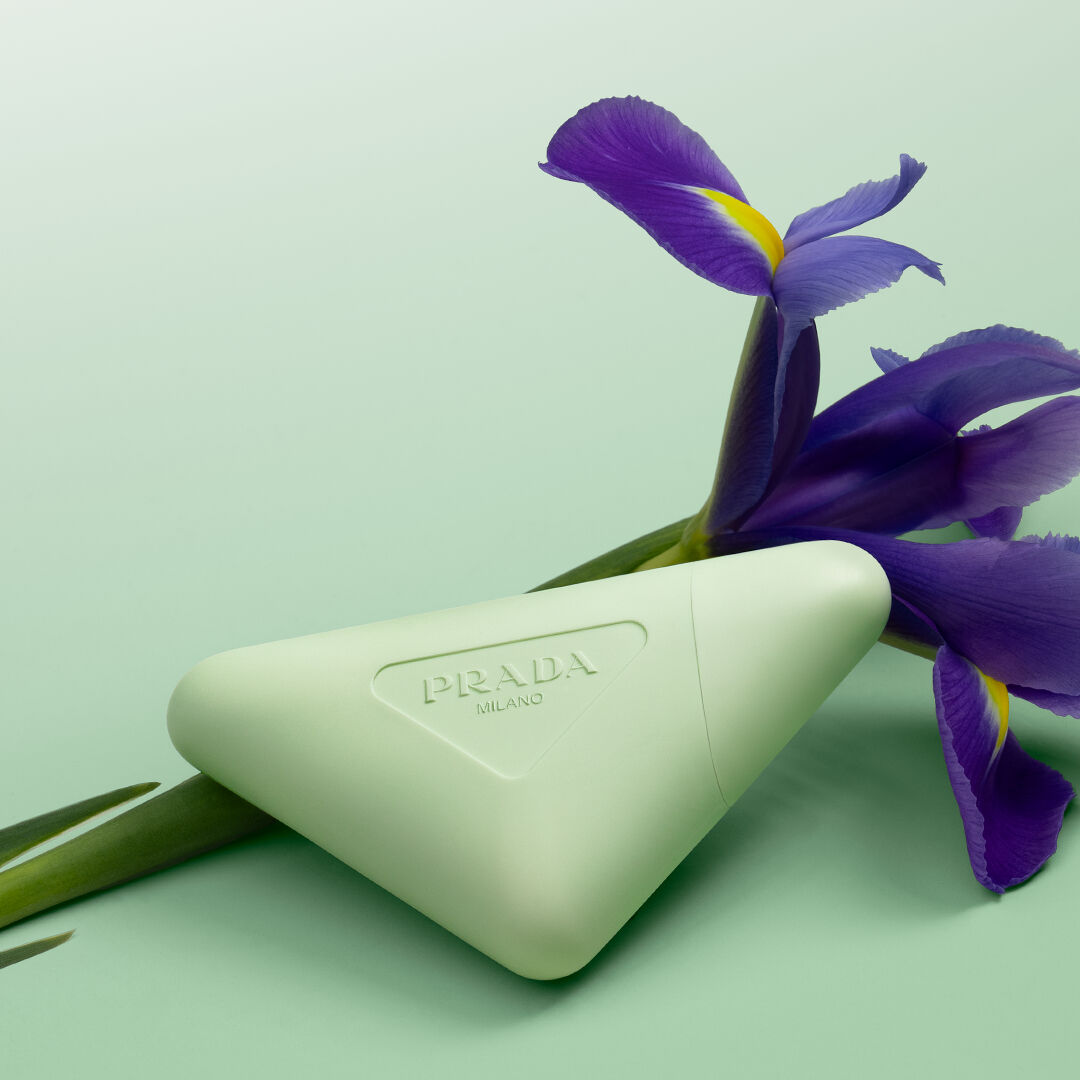 プラダ ハンド トリプルケア ハンドクリーム プラダ ハンド トリプルケア ハンドクリーム｜ハンドケア